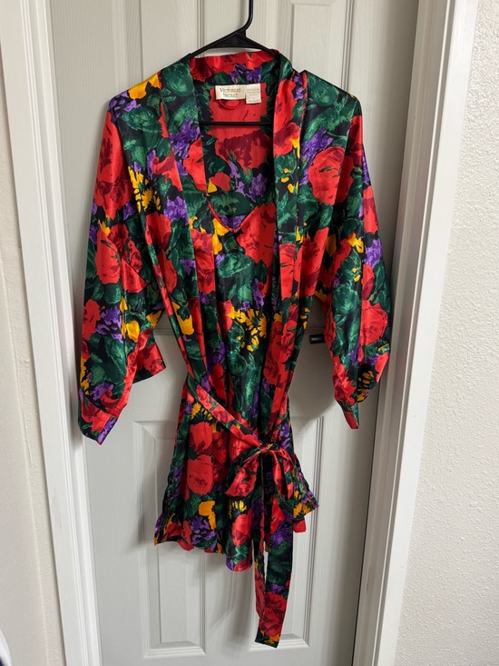 Victoria's Secret Other - Vintage Victoria’s Secret Silky Robe + Slip Set Large